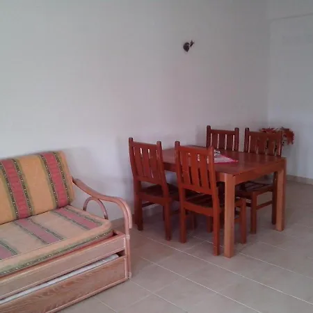 Διαμέρισμα 1 Bedroom 5 Min From Falesia And Close To Center L Αλμπουφέιρα
