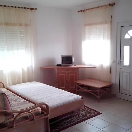 1 Bedroom 5 Min From Falesia And Close To Center L アルブフェイラ
